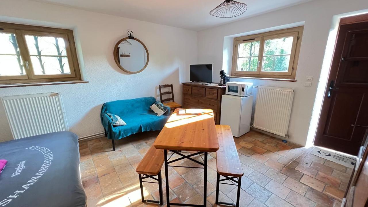 Chambre indépendante au calme avec parking privé Souvigny-de-Touraine Exterior foto